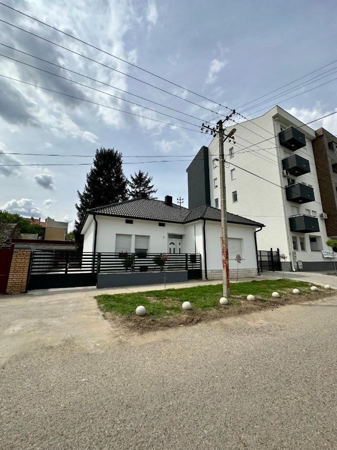 Apartman Maja Srbobran Exterior foto